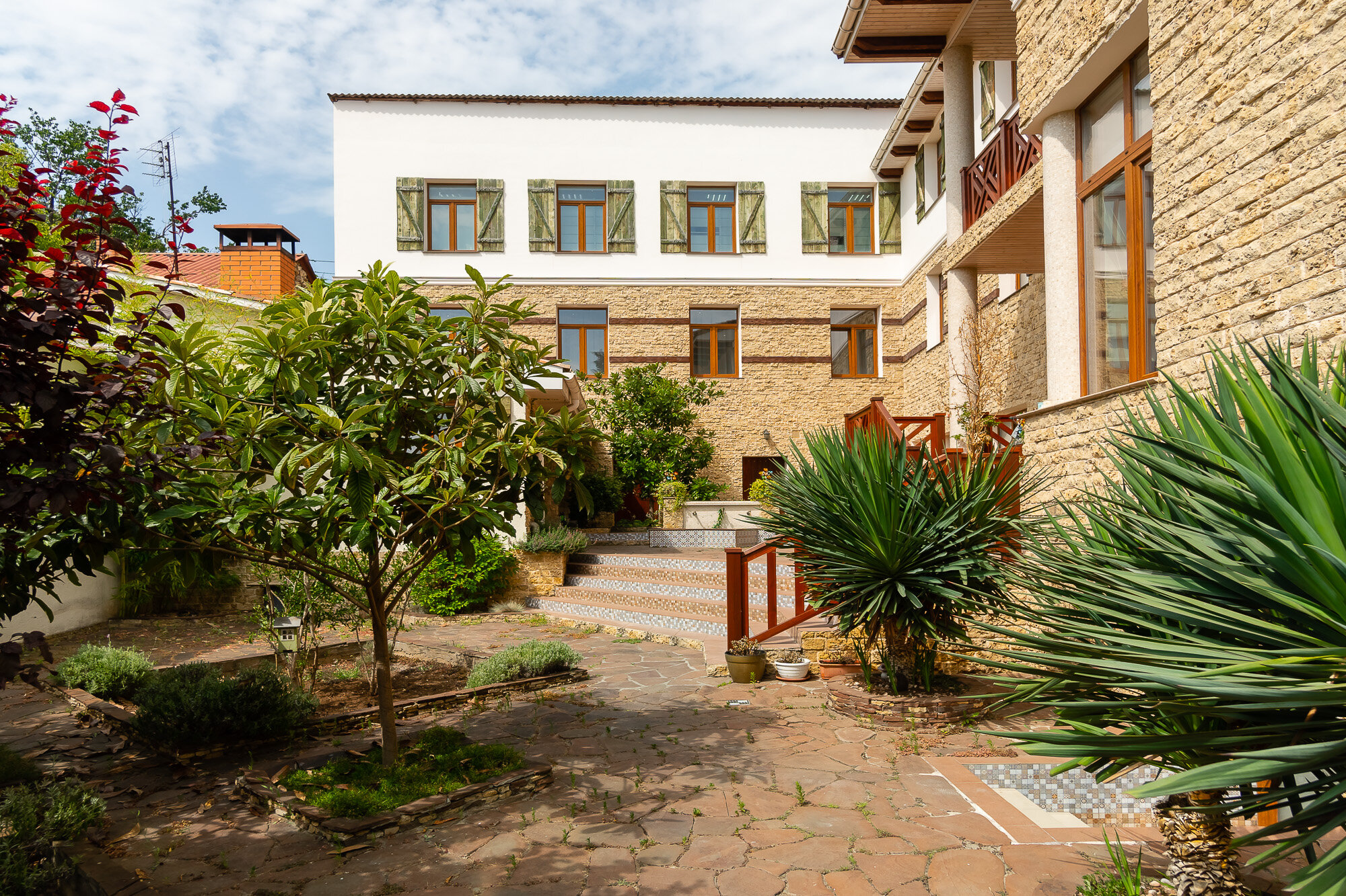 Фото отеля 1