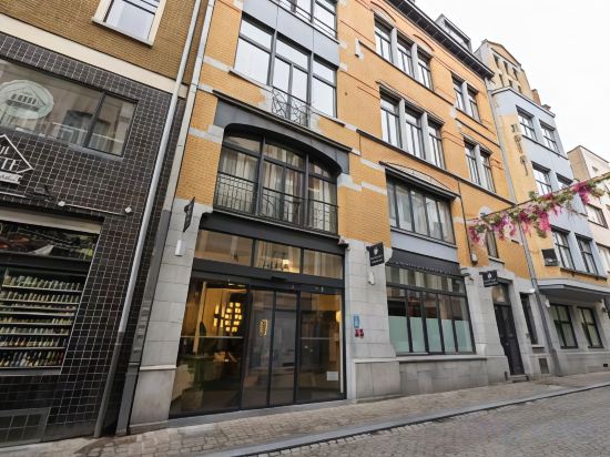 Фото Hotel Alma Grand Place