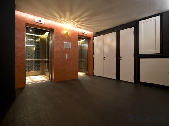 Фото Venue Hotel