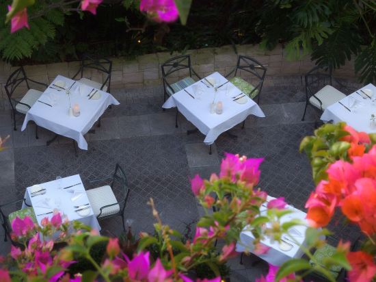 Фото The Winchester Hotel by Newmark