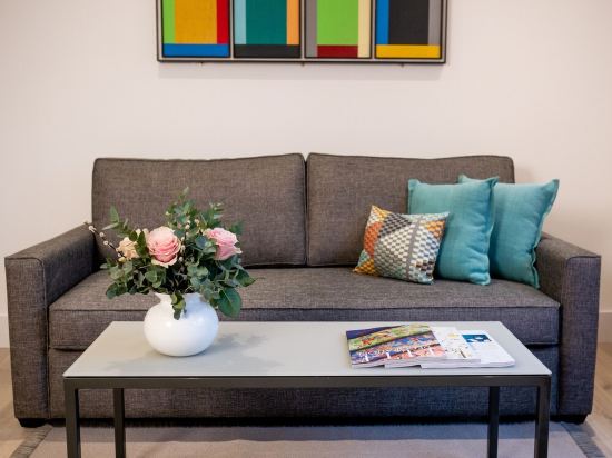 Фото Q Square by Supercity Aparthotels