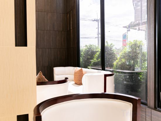 Фото Grand Ratchapruek Hotel