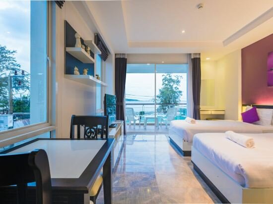 Фото Phuket Seaview Resotel