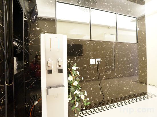 Фото Seasons Hotel - Causeway Bay