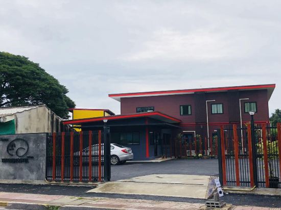 Фото Thyme Xeriscape Hostel