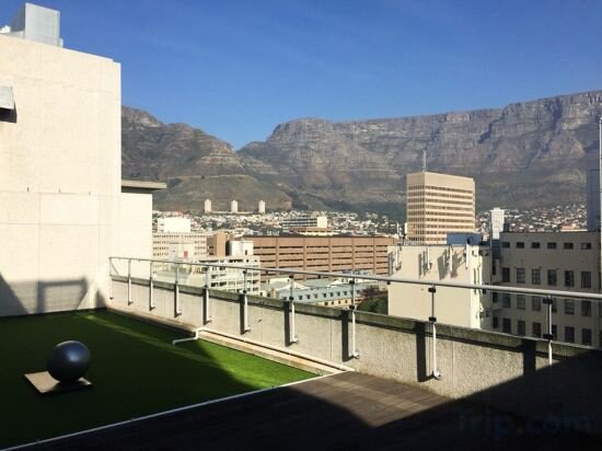 Фото Holiday Inn Express Cape Town City Centre