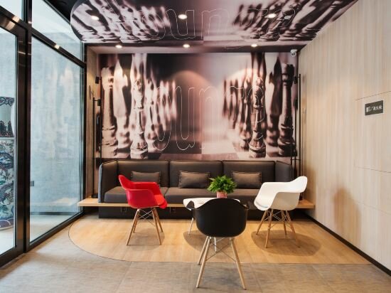 Фото Ibis Harbin Central Street Hotel