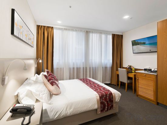 Фото YEHS Hotel Sydney QVB