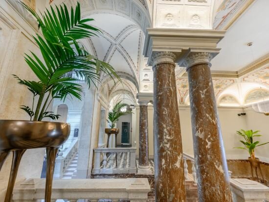 Фото Hotel Oktogon