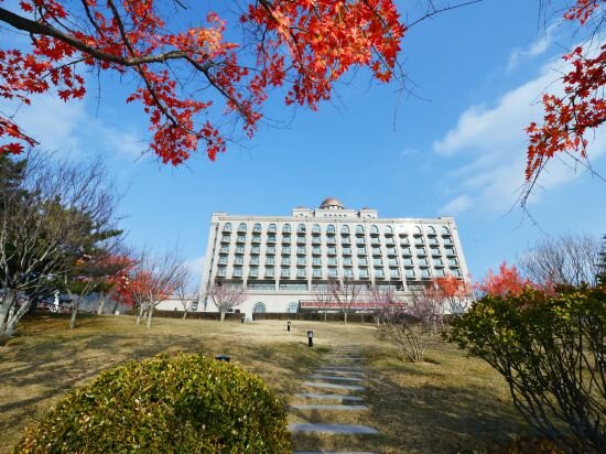 Фото Dalian International Finance Conference Center