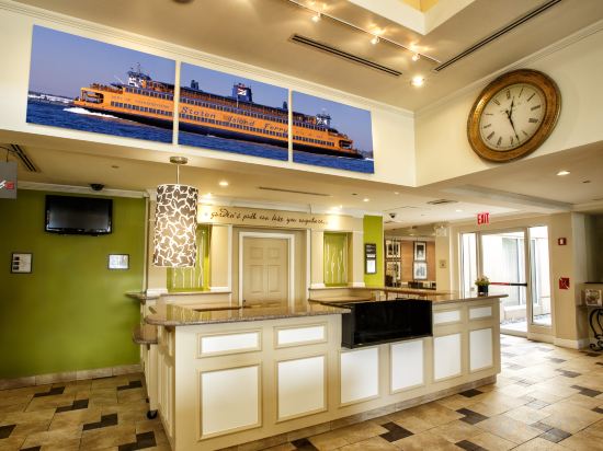 Фото Hilton Garden Inn New York/Staten Island