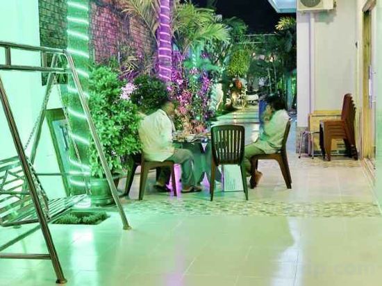 Фото Halona Hotel