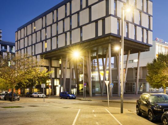 Фото B&b Hotel Barcelona Mataro