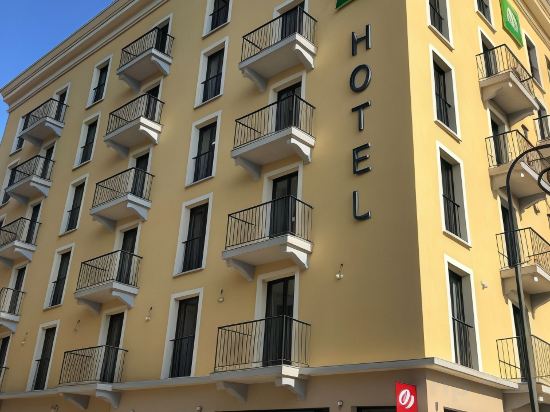 Фото Ibis Styles Ajaccio Napoleon