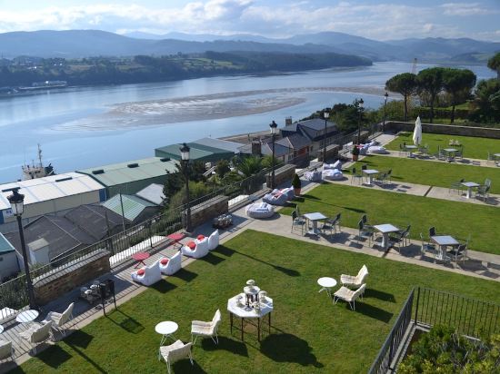 Фото Parador De Ribadeo Lugo