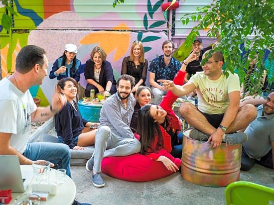 Фото Good People Hostel