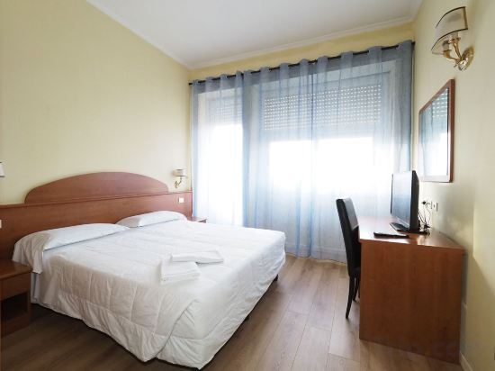 Фото Hotel Laura