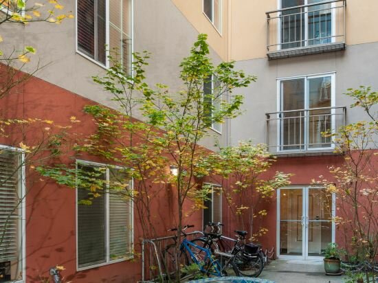 Фото The Belltown Inn