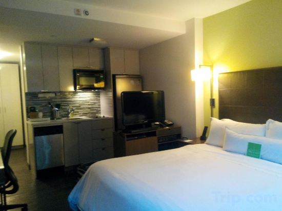 Фото Element New York Times Square West