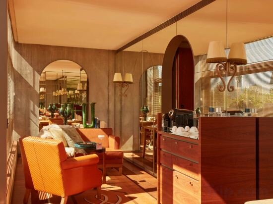 Фото Mondrian Bordeaux Les Carmes