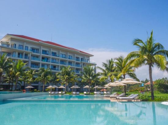 Фото The Ocean Suites