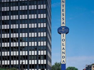 Гостиница Unaway Hotel & Residence Contessa Jolanda Milano