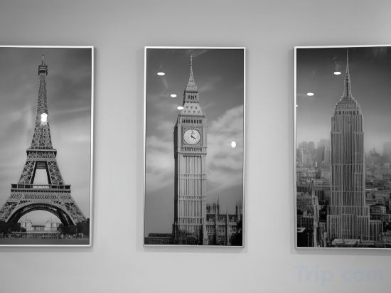 Фото London City Airport Hotel