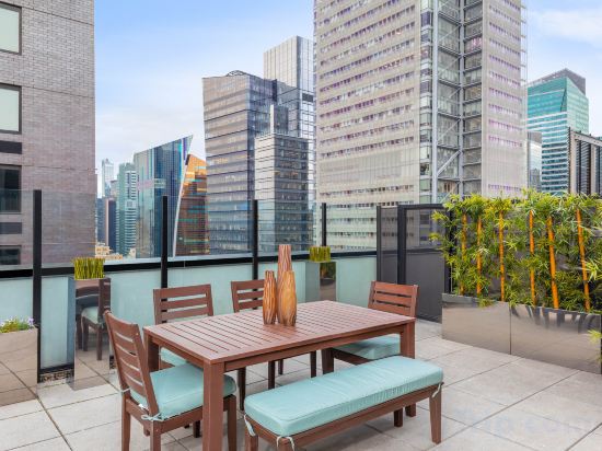 Фото Element New York Times Square West