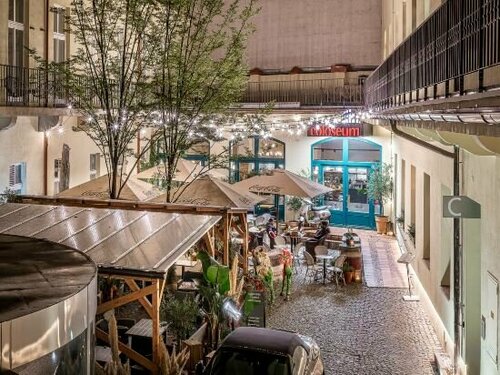 Гостиница Vn48 Suites by Adrez Living в Праге