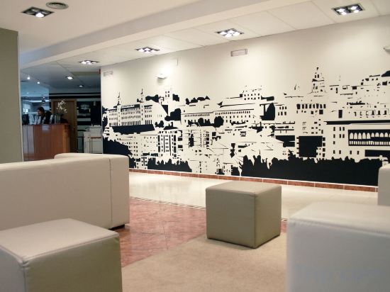 Фото Hotel Isabel de Segura