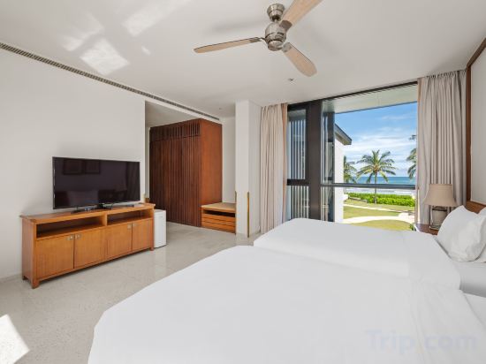 Фото Beachfront Villa Danang Beach