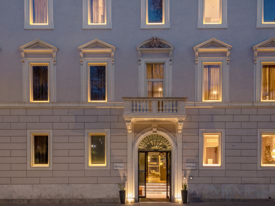 Фото Отель The Guardian