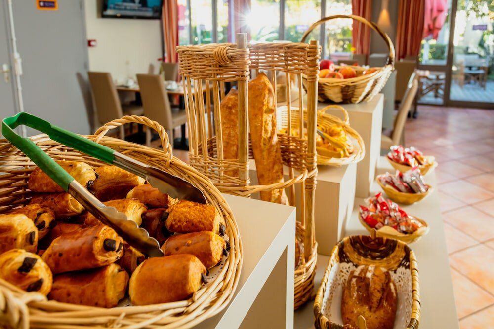 Фото Kyriad Nimes Ouest