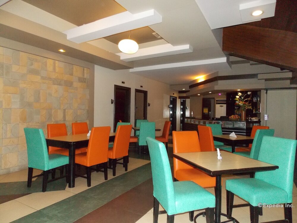 Фото Mo2 Westown Hotel Bacolod - Mandalagan