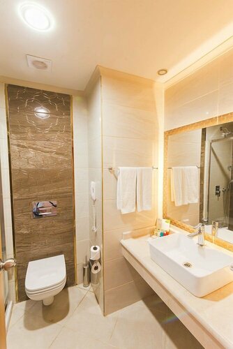 Гостиница L'Oceanica Beach Resort Hotel в Чамьюва