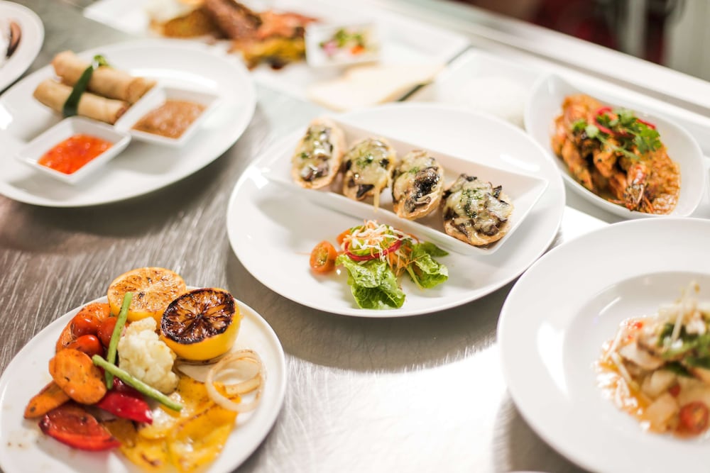 Фото Golden Tulip Essential Tangerang