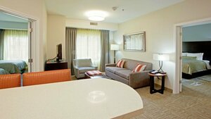 Гостиница Staybridge Suites Austin South Interstate Hwy 35, an Ihg Hotel