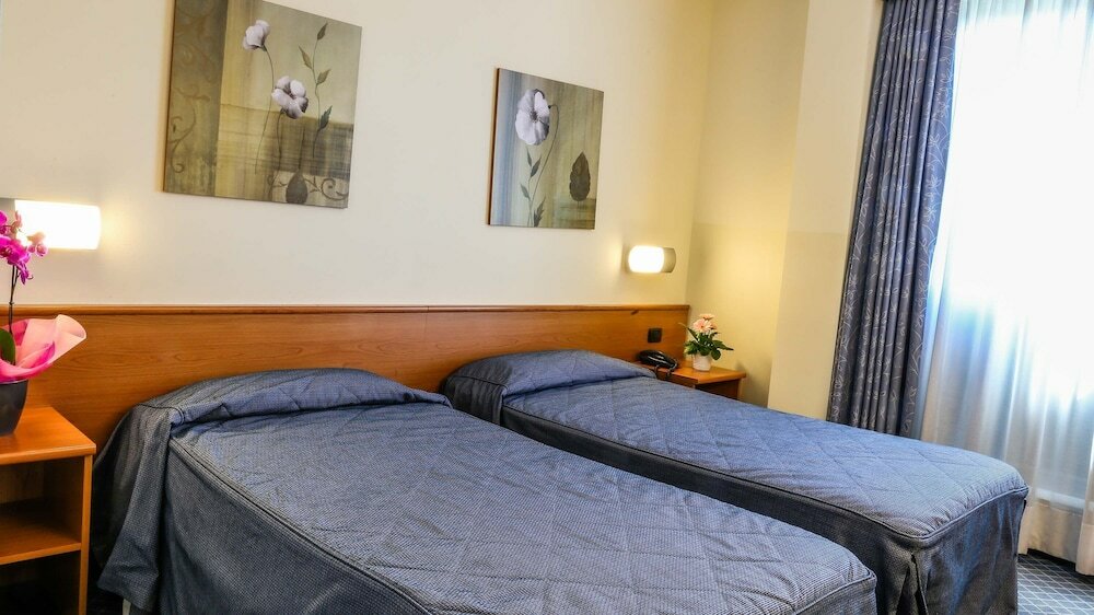 Фото Hotel Gallia