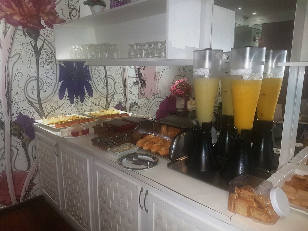 Фото Aton Plaza Hotel