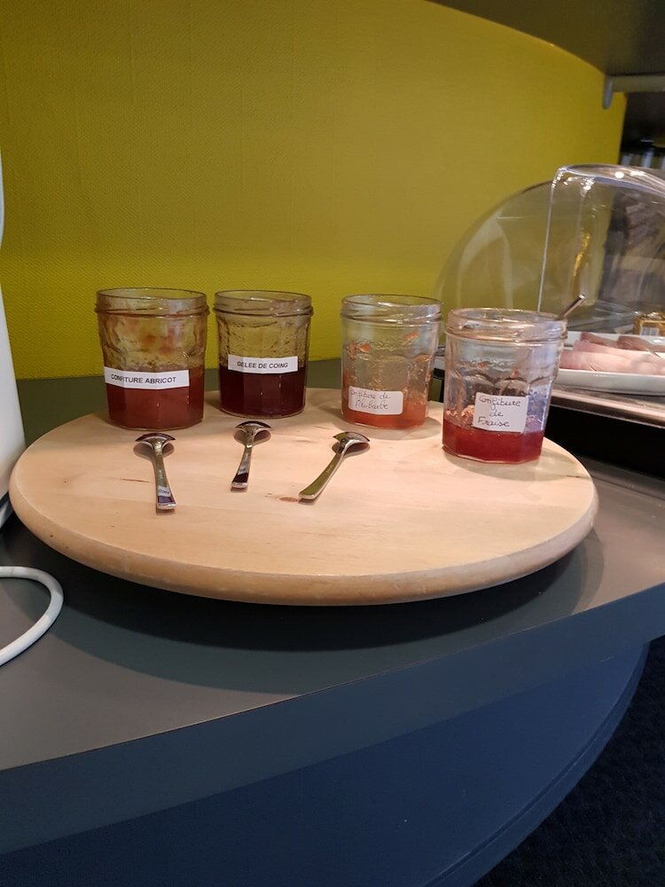 Фото Logis Hôtel À La Bonne Auberge