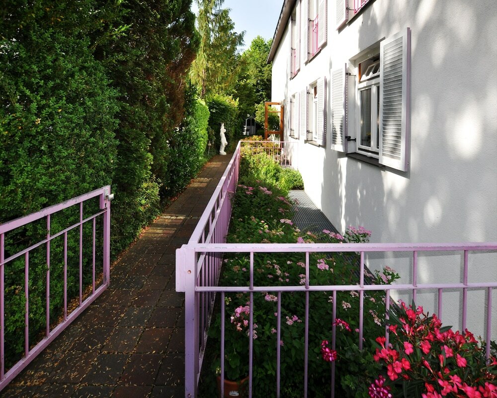 Фото Hotel Villa Waldperlach