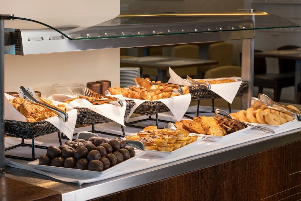 Фото Nau Morgado Golf & Country Club