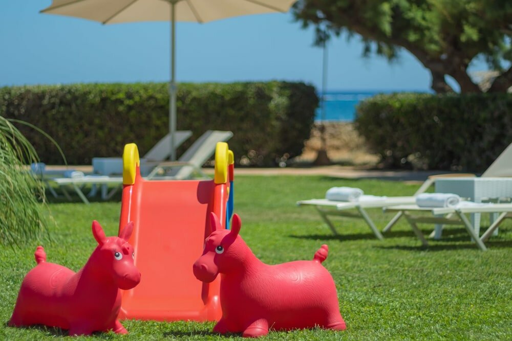 Фото Pyrgos Beach Hotel Apartments