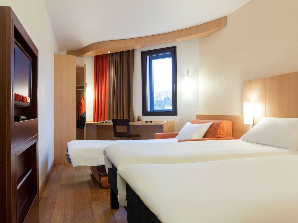 Фото Ibis Lyon Gerland Musée des Confluences