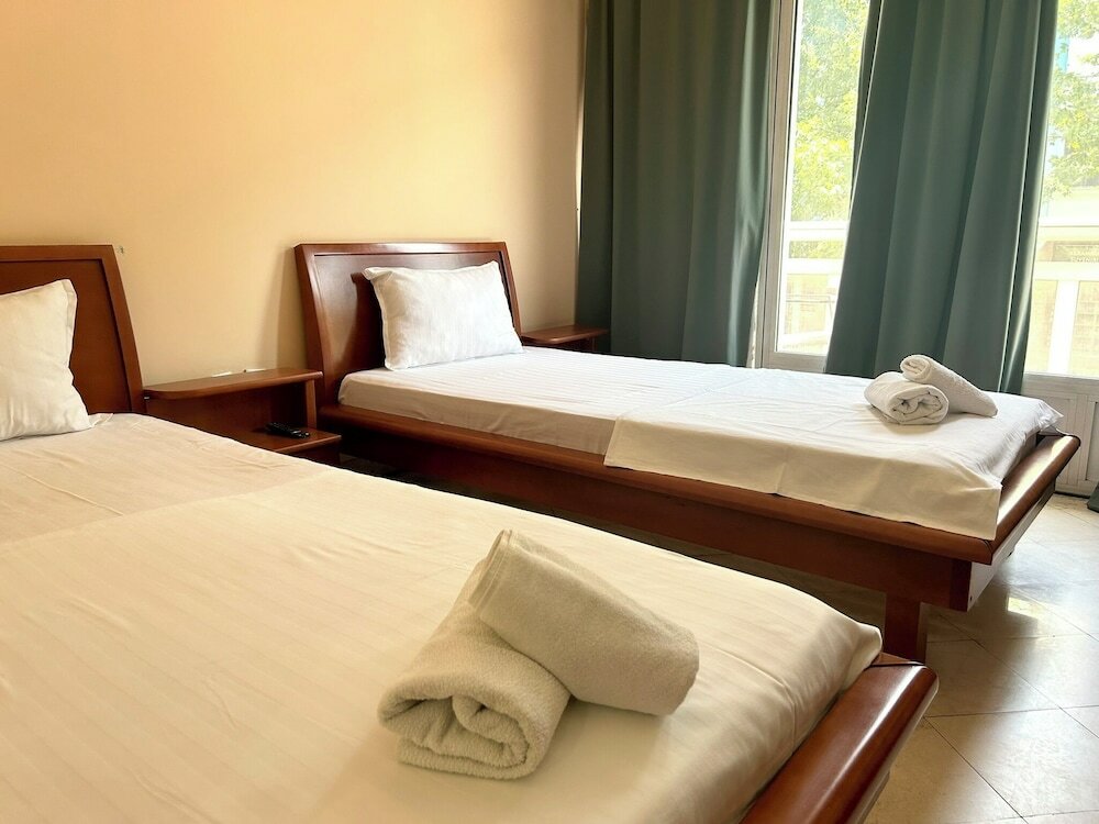 Фото Hotel Bojatours