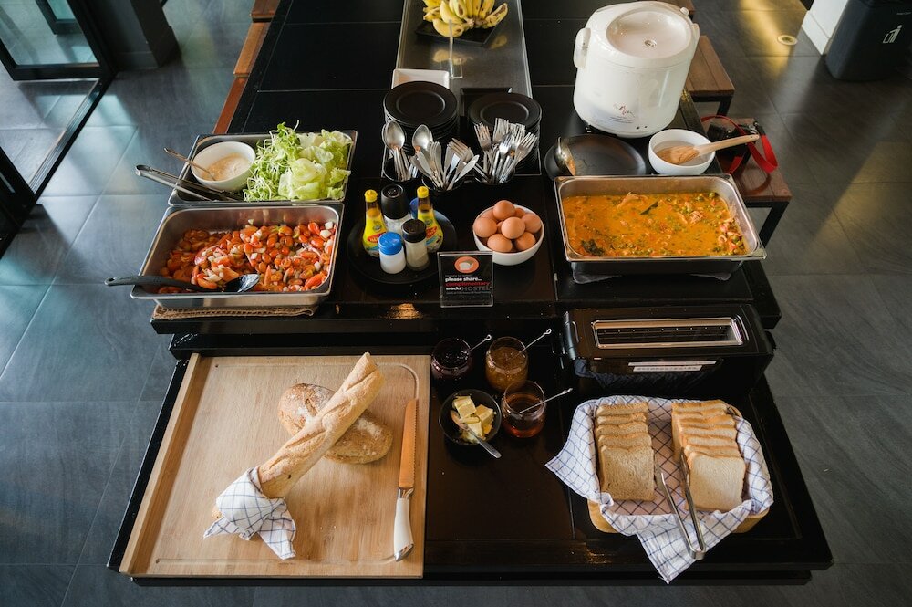 Фото The Common Hostel