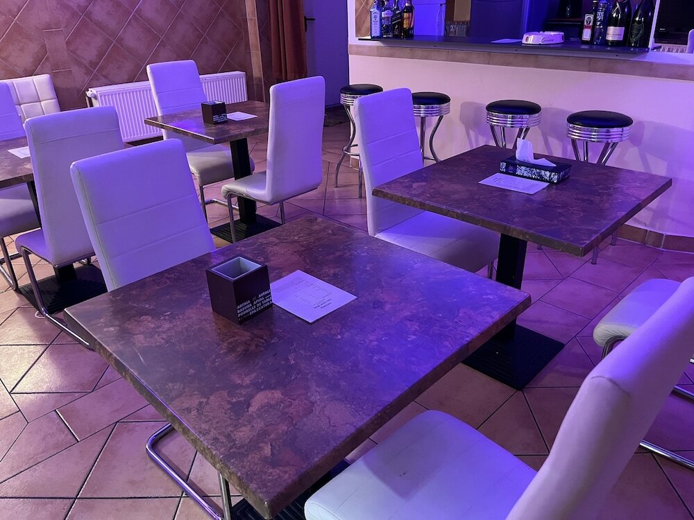 Фото City Hotel West