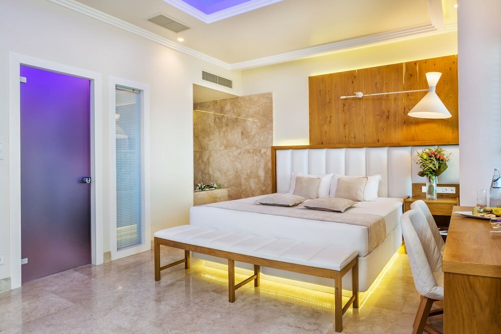 Фото Porto Marine Hotel