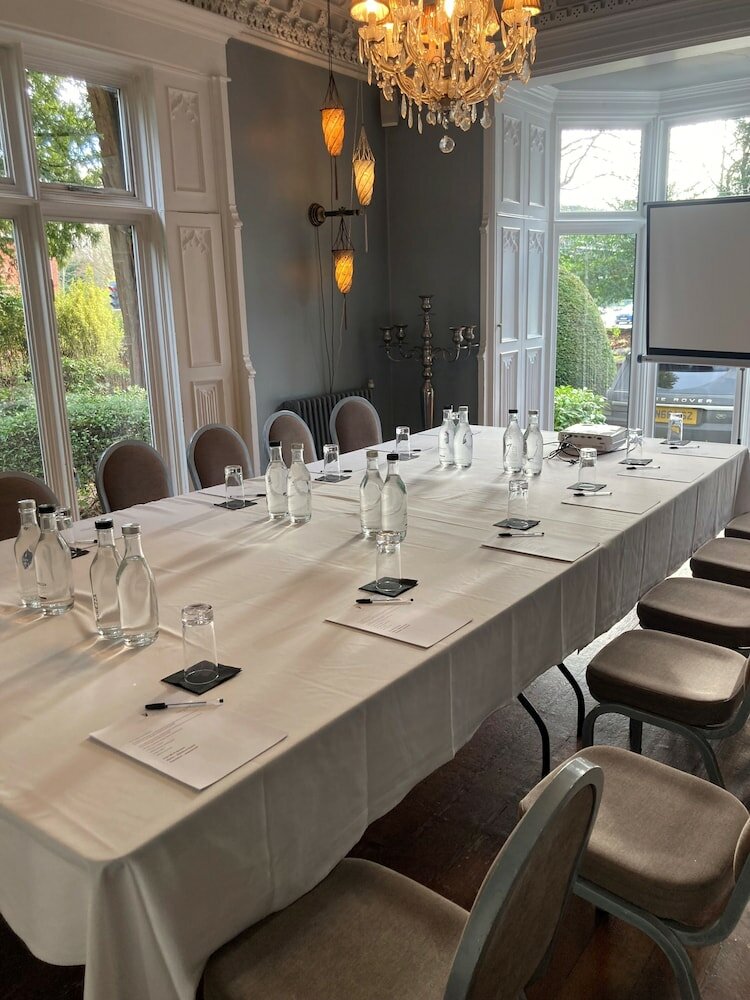 Фото Didsbury House Hotel