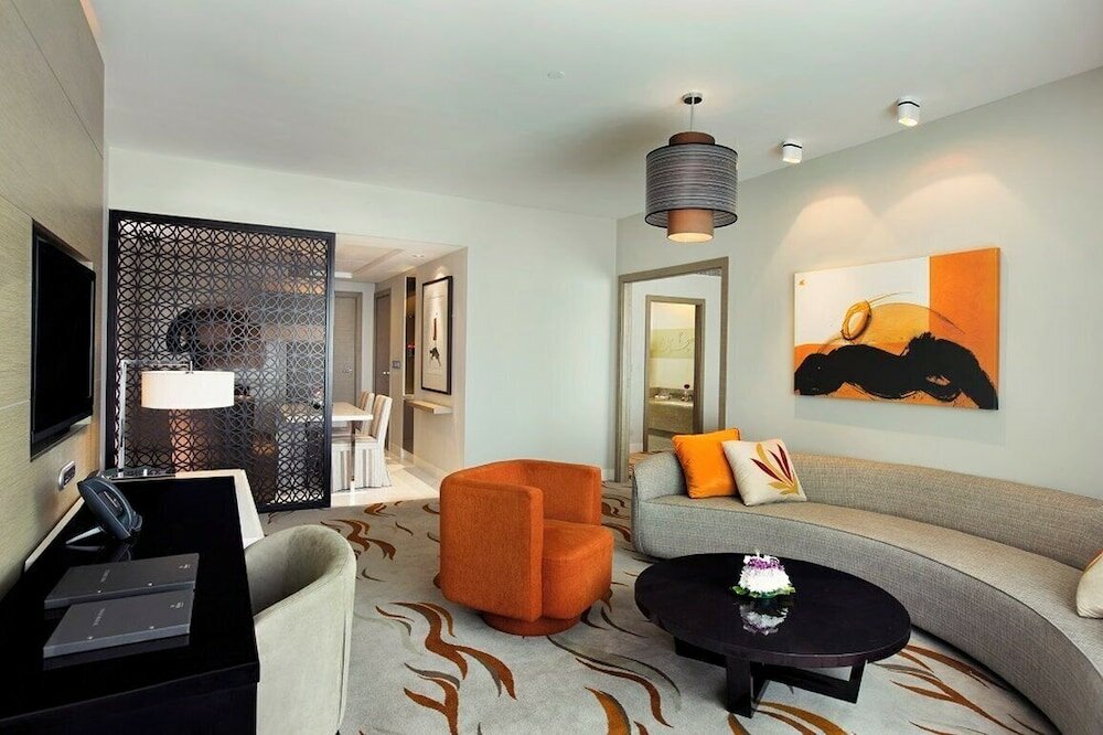 Фото Millennium Al Rawdah Hotel